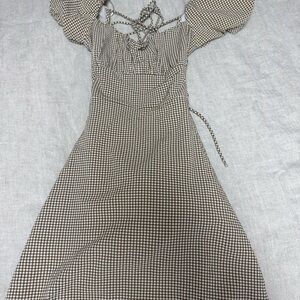 Oak & Fort: Gingham Puff-Sleeve Tie-Back Midi Dress